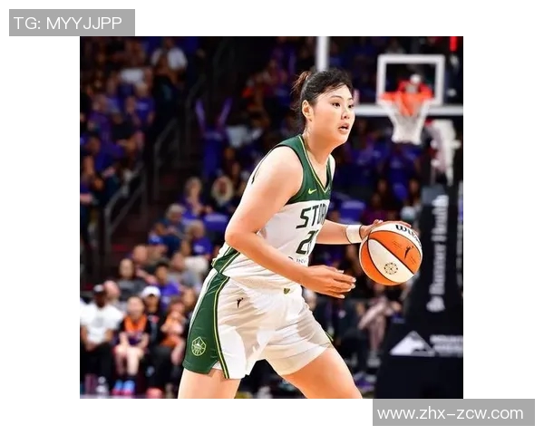 李月汝WNBA首场比赛表现出色砍下双十数据引发球迷热烈期待